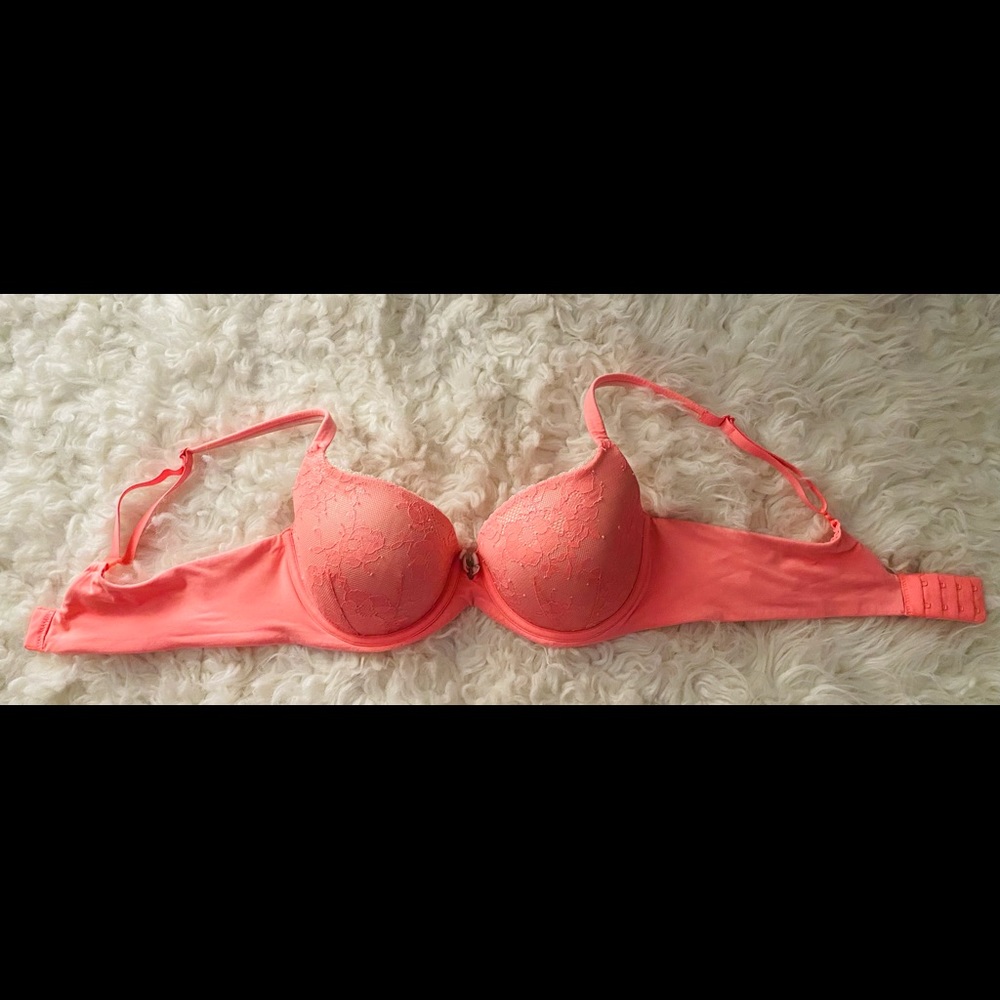 Victoria’s Secret body by Victoria lined Demi